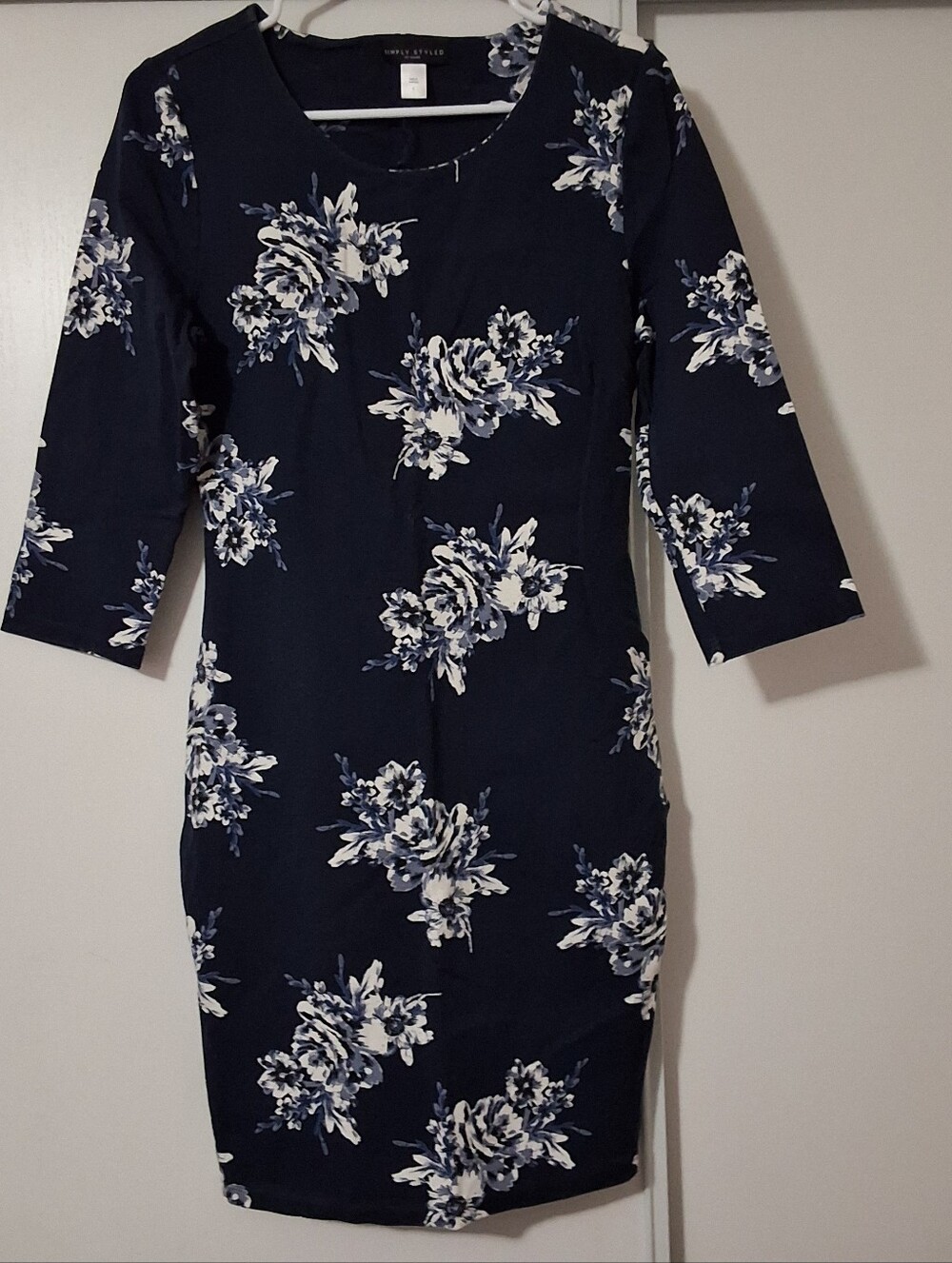 Simply Styled Floral Dress Size L